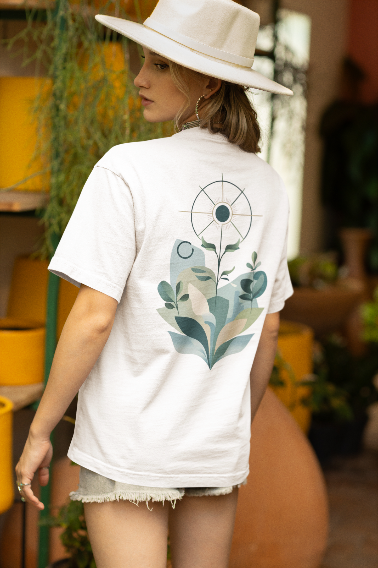 SOLEA – Unisex Bio T-Shirt | Minimalistisches Design von SOLVIVO | Symbol für Licht & Harmonie